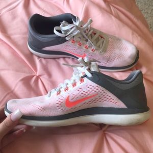 Nike Flex 2016 Running Shoes